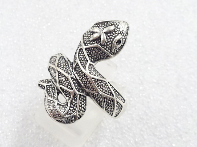 JAPANESE KIMONO / ANTIQUE RING (NO. 20)